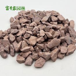 鸡血红石子地坪红石米 学校水磨地板红砾石